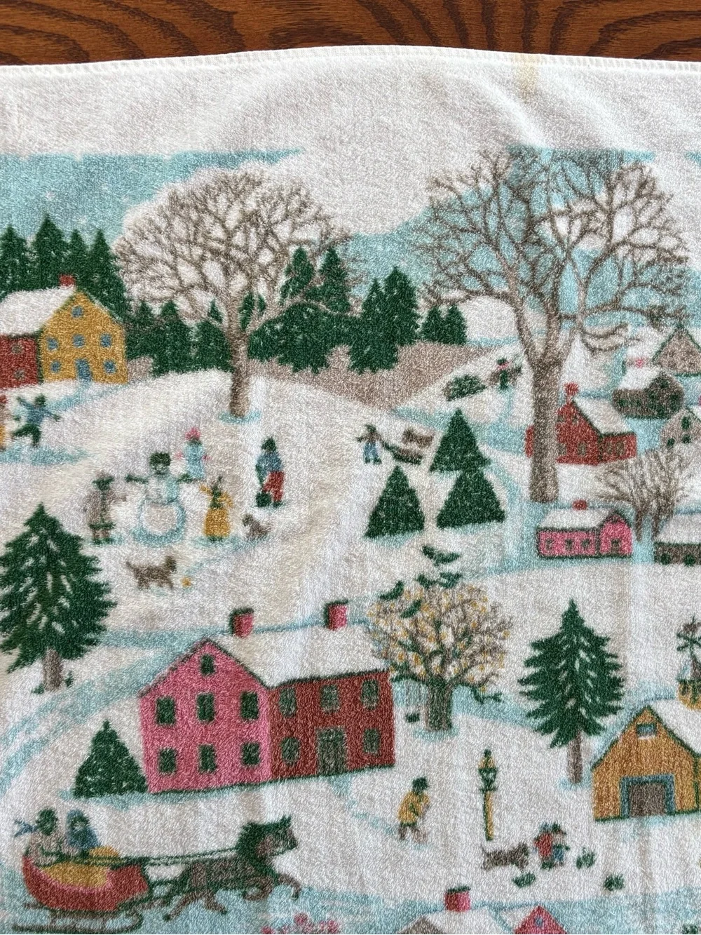 Vintage Martex Village Scene Holiday Bath Towel Christmas Made USA Cottagecore